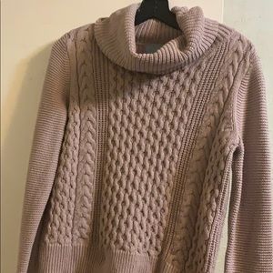 Mid length sweater